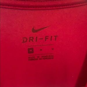 Medium Dry Fit Nike shirt